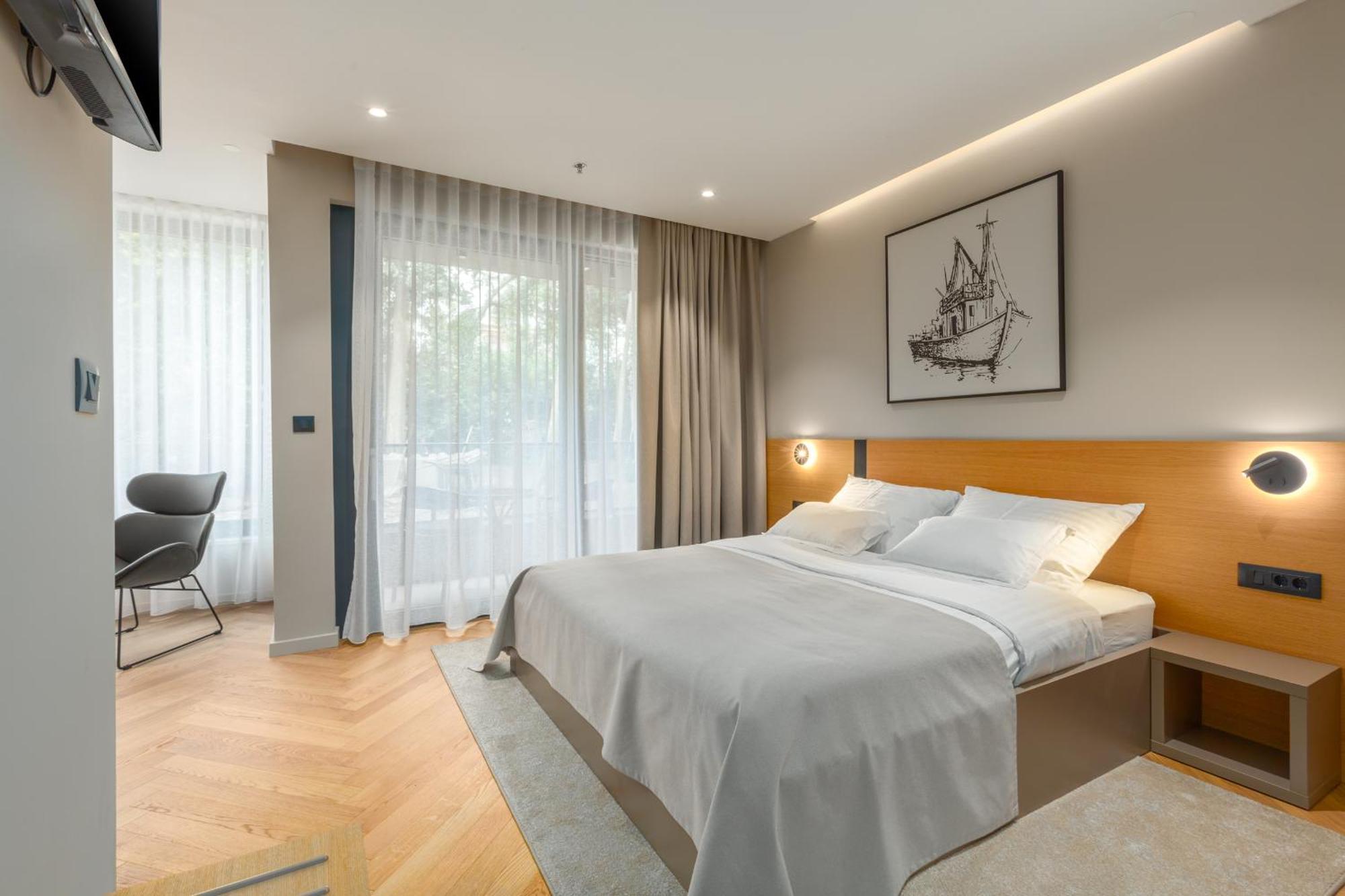 Hotel Squero Ровин Екстериор снимка