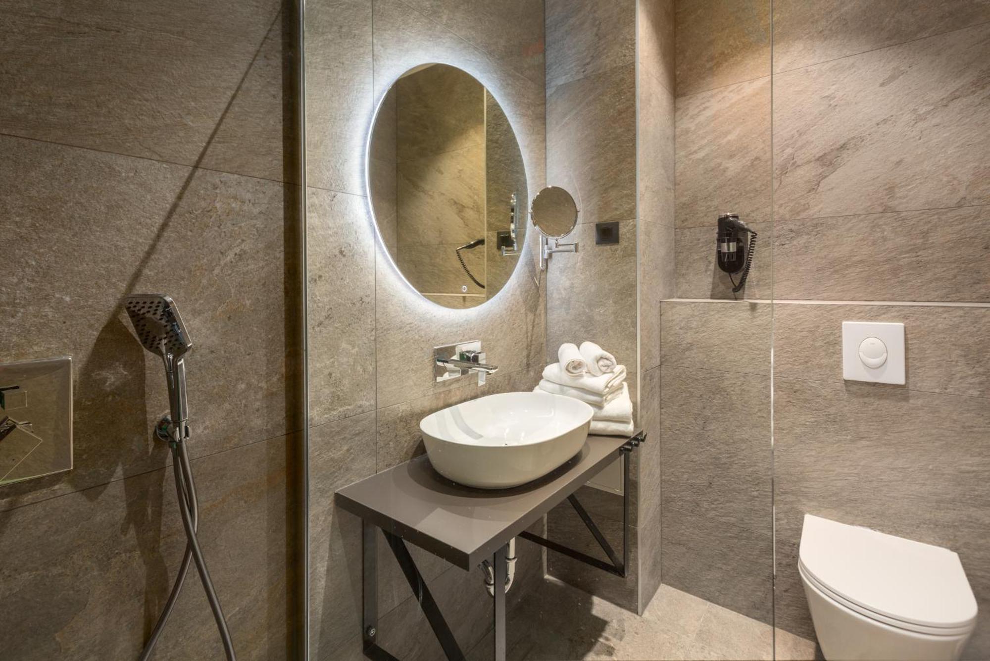 Hotel Squero Ровин Екстериор снимка