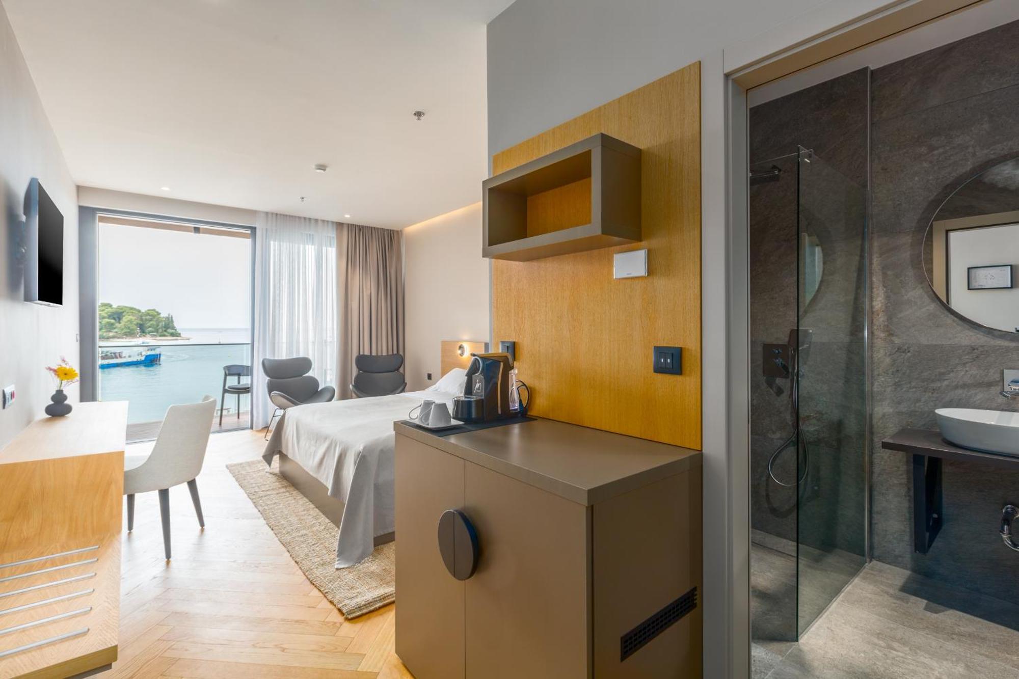 Hotel Squero Ровин Екстериор снимка