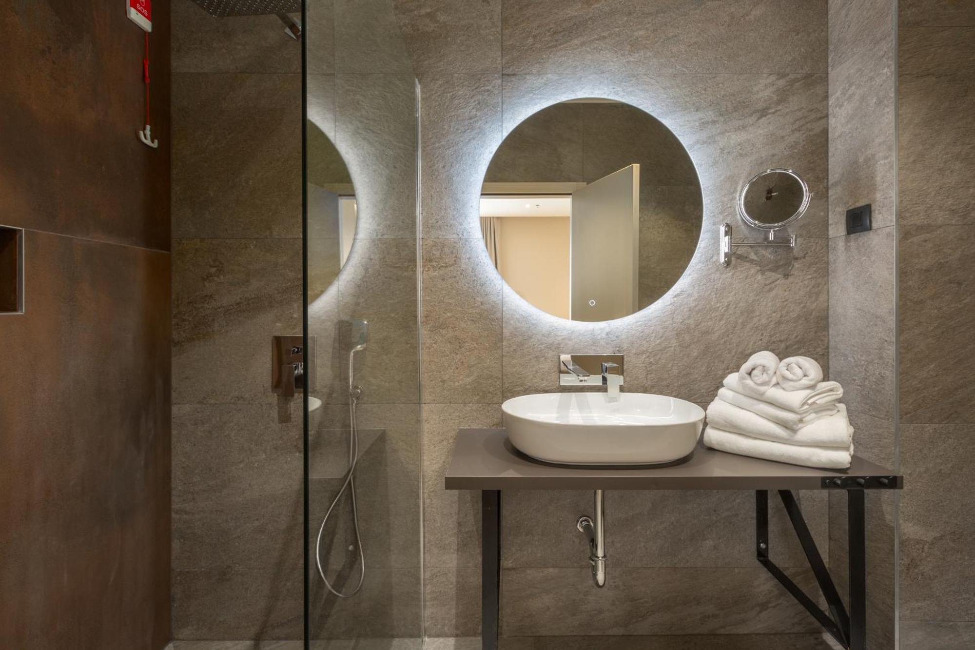 Hotel Squero Ровин Екстериор снимка